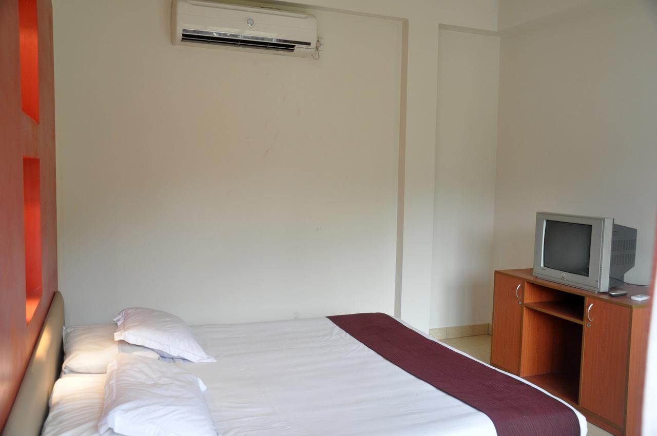 Foy'S Lake Resort Dakhin Kattali 外观 照片