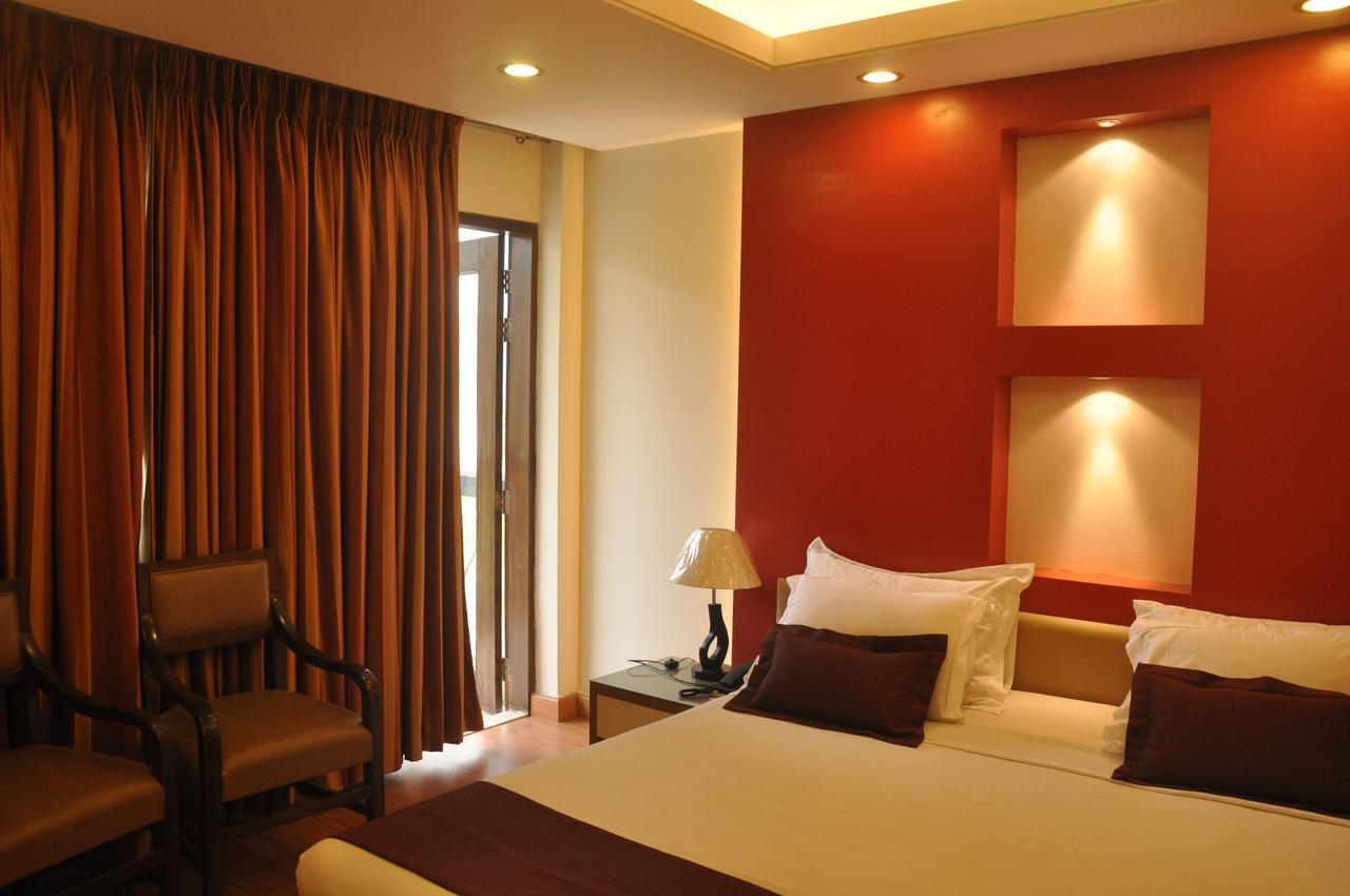 Foy'S Lake Resort Dakhin Kattali 外观 照片