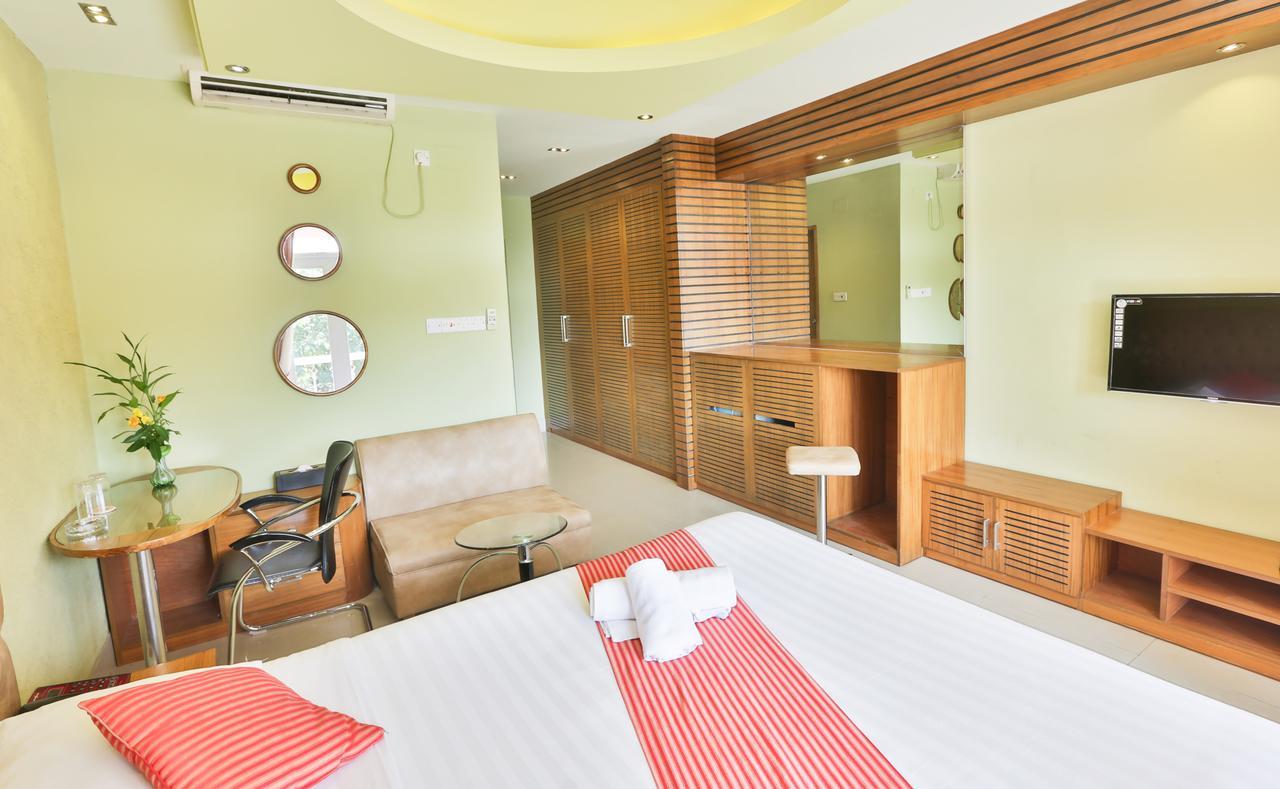 Foy'S Lake Resort Dakhin Kattali 外观 照片